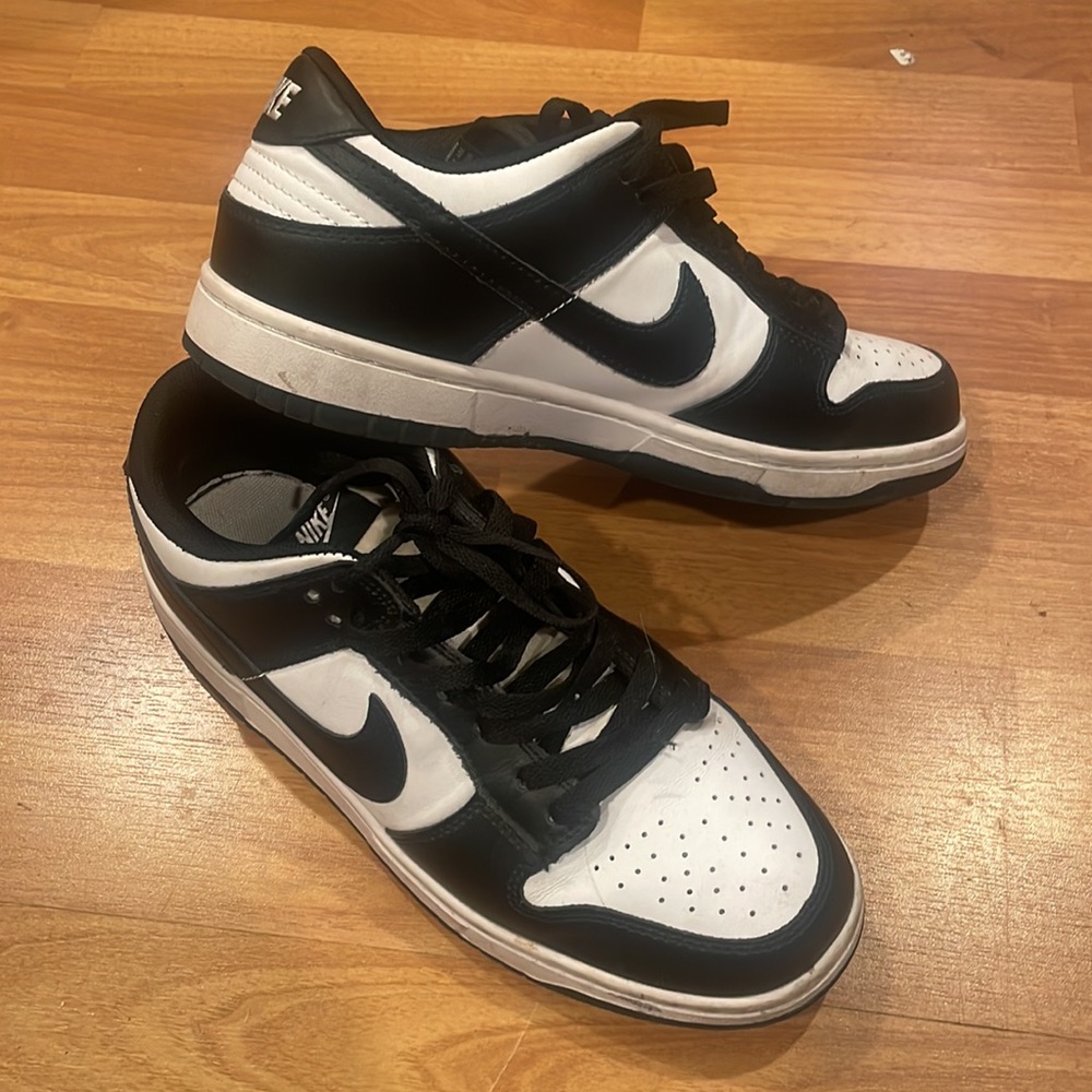 Nike Panda Dunks